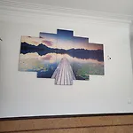 Rainbow 招待所 *